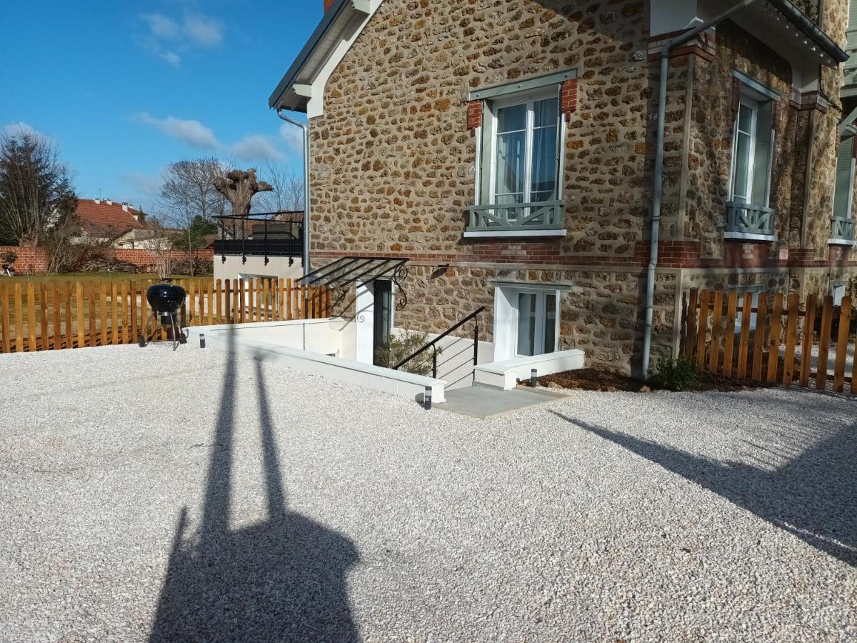 Calme Absolu, Terrasse Et Parking Entre Paris Et Disney Vaires-sur-Marne Kültér fotó